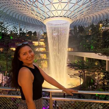Babysitter in Townsville: Valeria Nopo