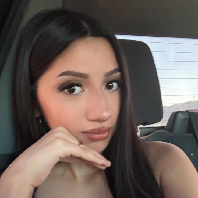 Babysitter in Azusa: Amanda