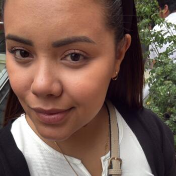 Trabajo para niñera en Lima: trabajo de niñera Alejandra