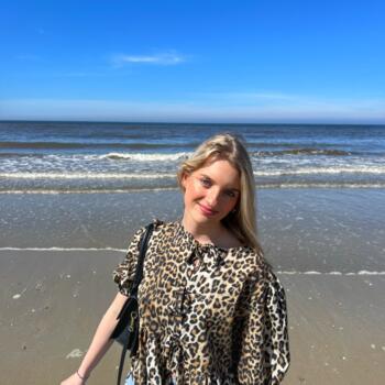 Babysitter in Differdange: Claire