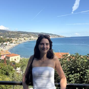 Babysitter in Aix-en-Provence: Eva