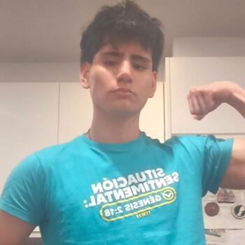 Canguro en Vitoria: Alejandro y Raúl