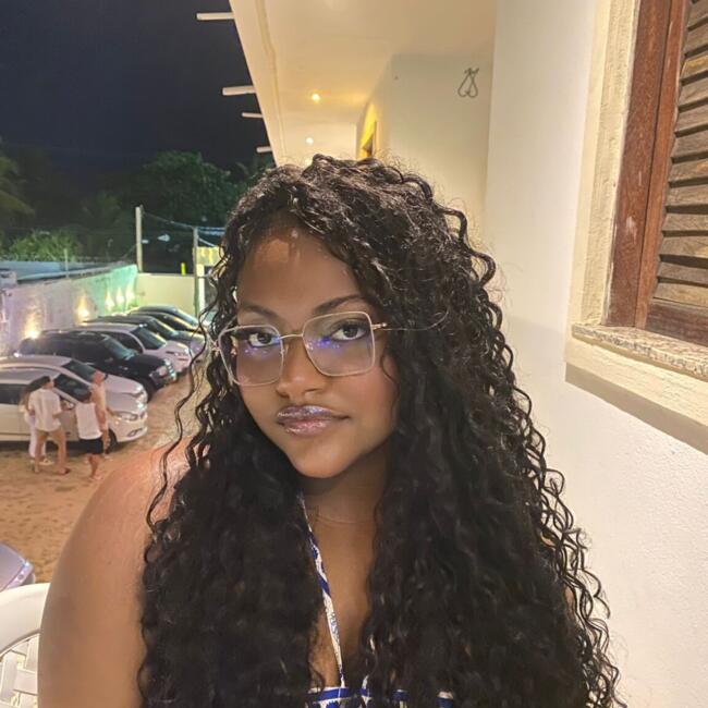 Babá em Camaçari: Ludimila