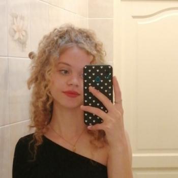 Babysitter in Sarry: Emeline