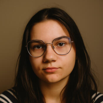 Babysitter in Saint-Laurent-des-Autels: Pauline
