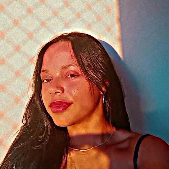 Babysitter in Caldas Novas: Karen