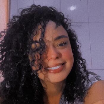 Babysitting job in Belford Roxo: babysitting job Laila