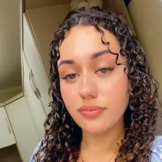 Babysitter in Alvorada (Rio Grande do Sul): Camila