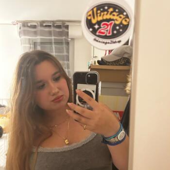 Babysitter in Rueil-Malmaison: Camille