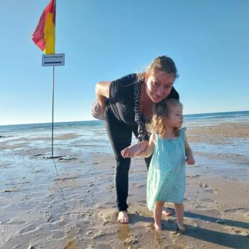 Babysitting job in Lesparre-Médoc: babysitting job Justine