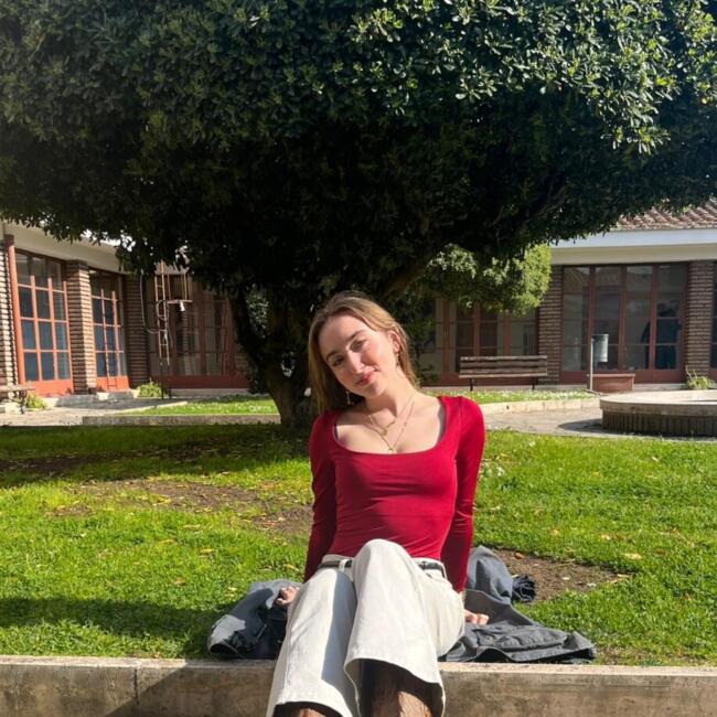 Babysitter in Rome: Velia