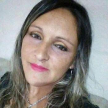 Niñera José C. Paz: María Azucena