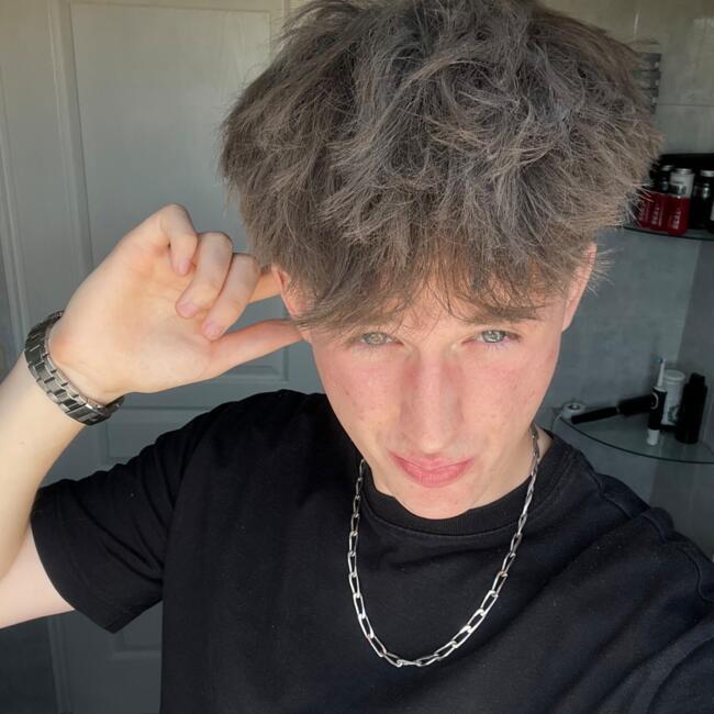 Babysitter in La Rochelle: Steven