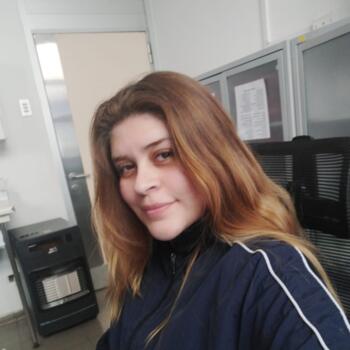 Babysitter in Peñaflor: Constanza