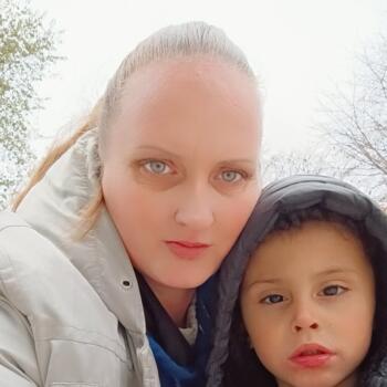 Babysitting job in Steger: babysitting job Amy