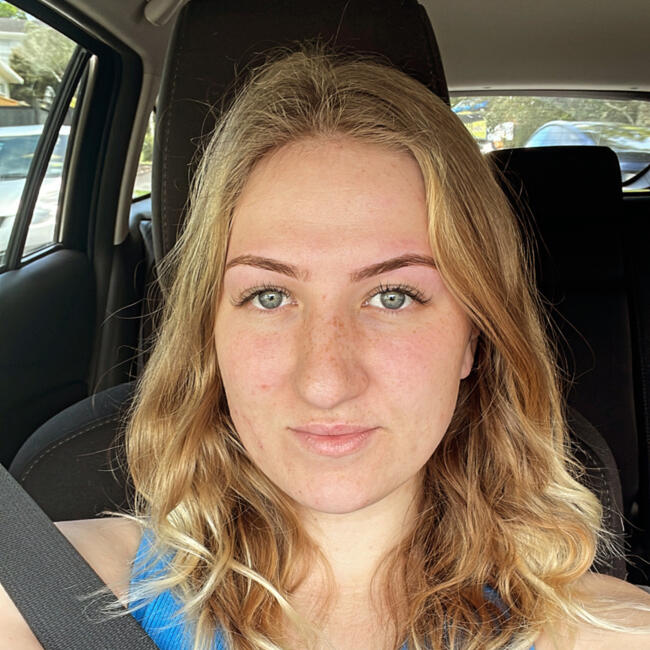 Babysitter in Auckland: Hannah