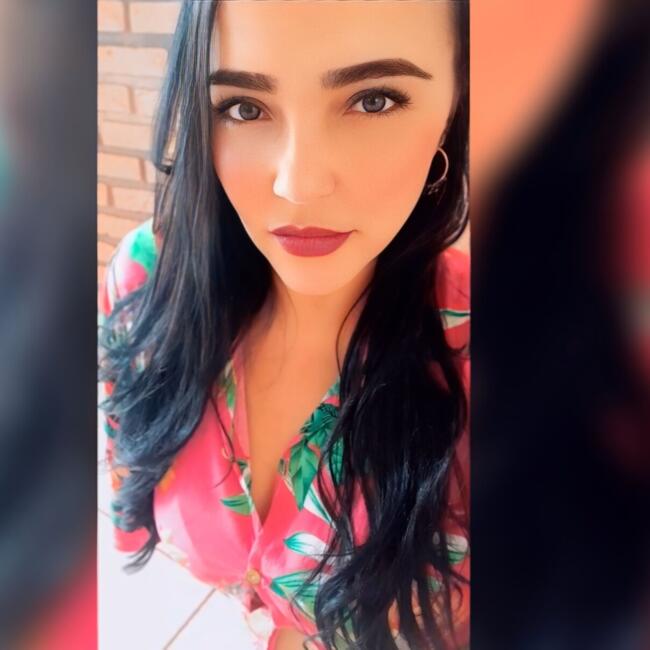 Babá em Olímpia: Camila