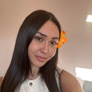 Babysitter in Saint-Cyr-l'École: Celia