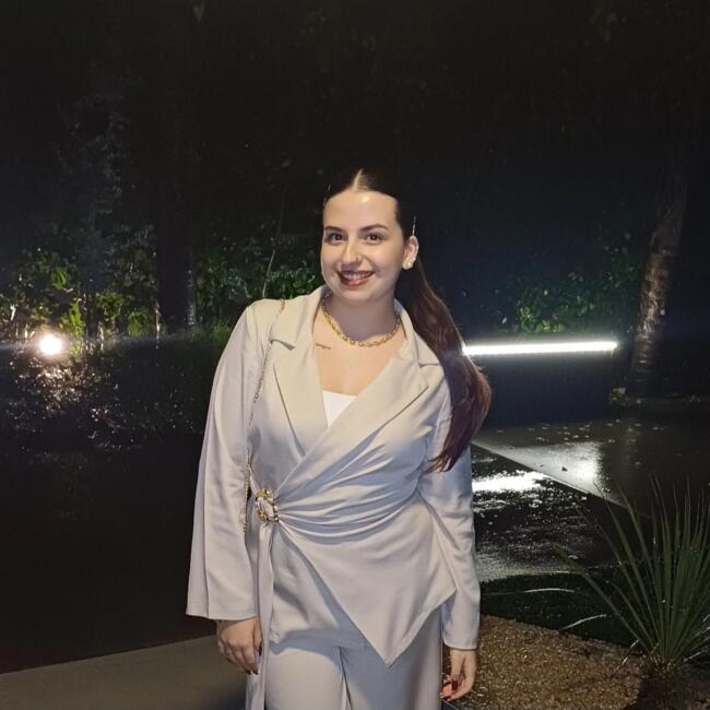 Babysitter em Porto: Inês