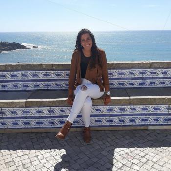 Babysitter Mafra: Sara