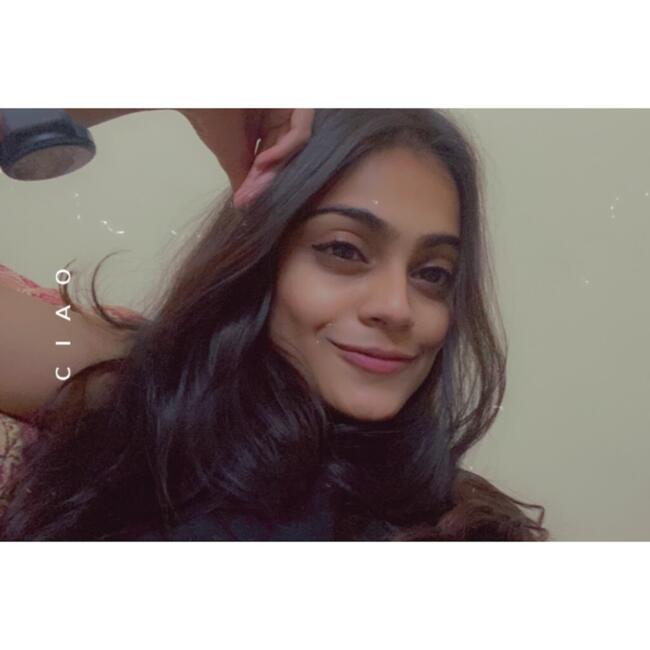 बंगलौर में बेबीसिटर: Nandita