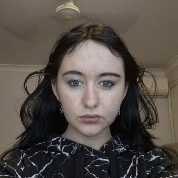 Babysitter in Brisbane: Nikita