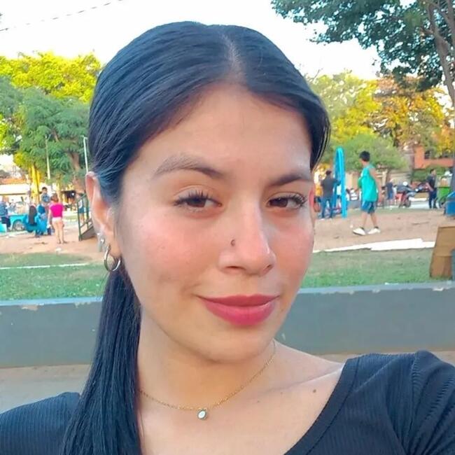 Canguro en Manises: Deisy fiorela