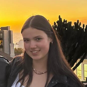 Babysitter in Cape Town: Ella