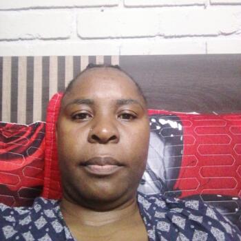 Babysitter Pretoria: Nellia Dangirwa