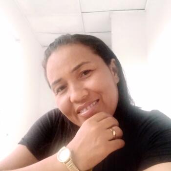 Babysitter in Soledad: Diana