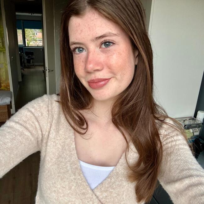 Babysitter in Eelde: Anne