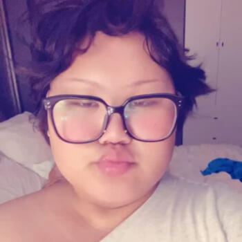 Babysitter Pickering: Yumi