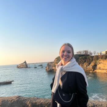 Babysitter in Paris: Elizaveta