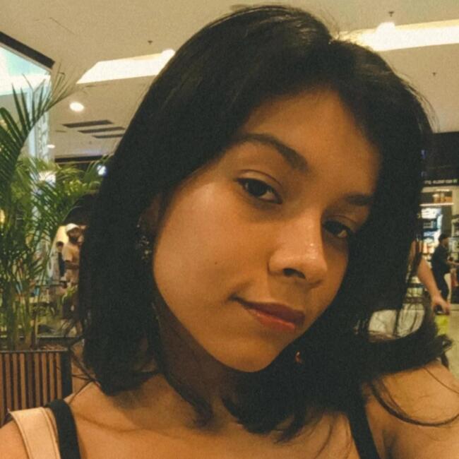 Babysitter in Manaus: Giovana