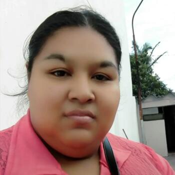 Babysitter Morón: Yesi