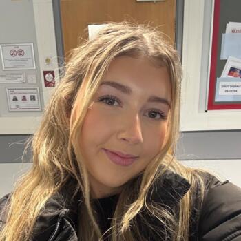 Babysitter in Nottingham: Abigail