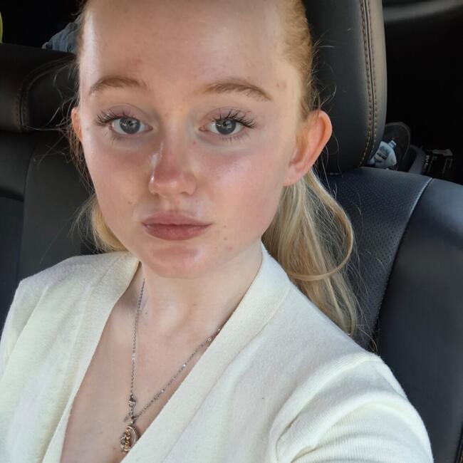 Babysitter in Auckland: Arabella