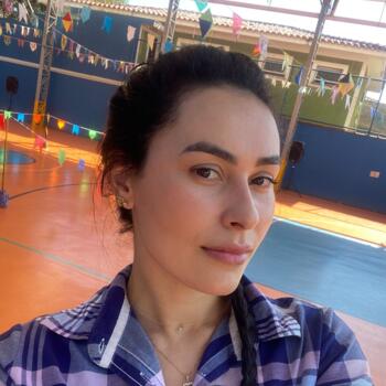 Babysitter Bragança Paulista: Daiana