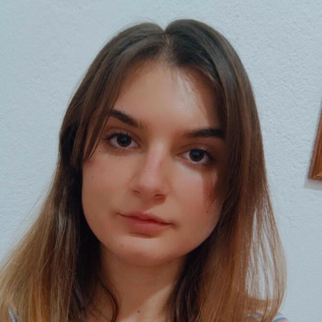 Babysitter in Larochette: Michela