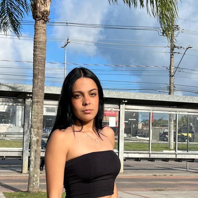 Babysitter in São Sebastião: Eloah