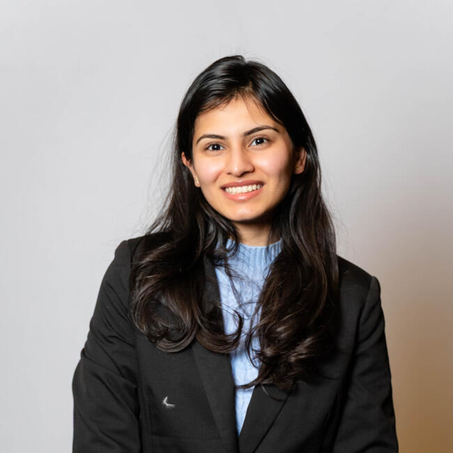 Babysitter in Melbourne: Bhavya