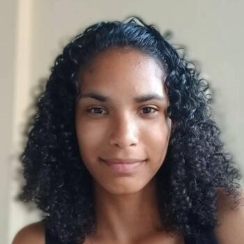 Babysitter in Vitória: Nayara