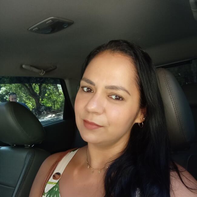 Babá em Petrópolis: Juliana