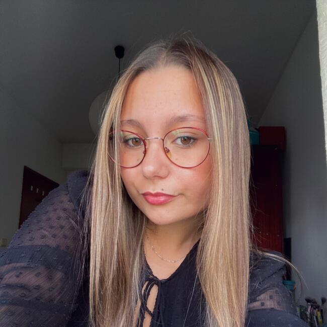 Babysitter in Castelo Branco: Isabela