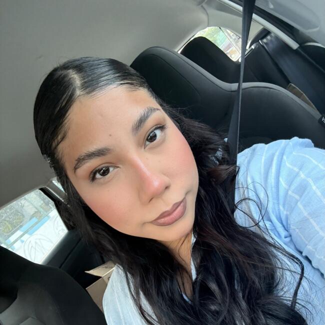 Babá em Manaus: Débora