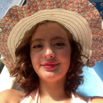 Babysitter San Fernando: Micaela Surra 