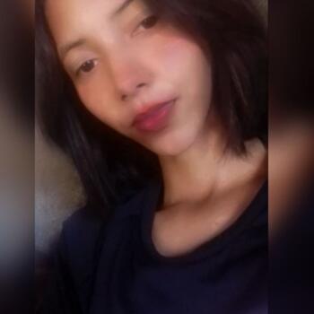 Babysitter in Várzea Grande: Brenda