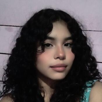 Babysitter in Macapá: Elly