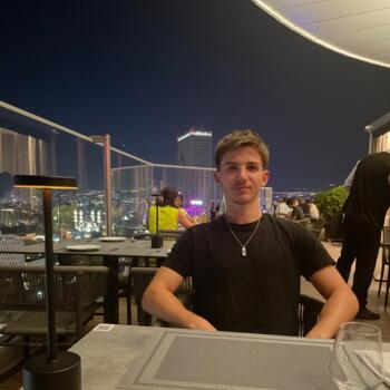 Babysitter in Ornex: Valentin