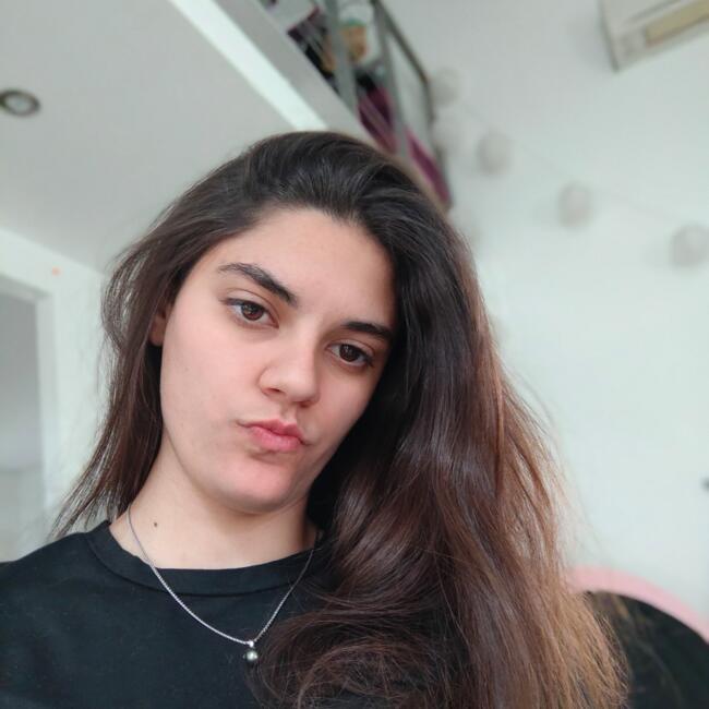 Babysitter in Eysines: Marie